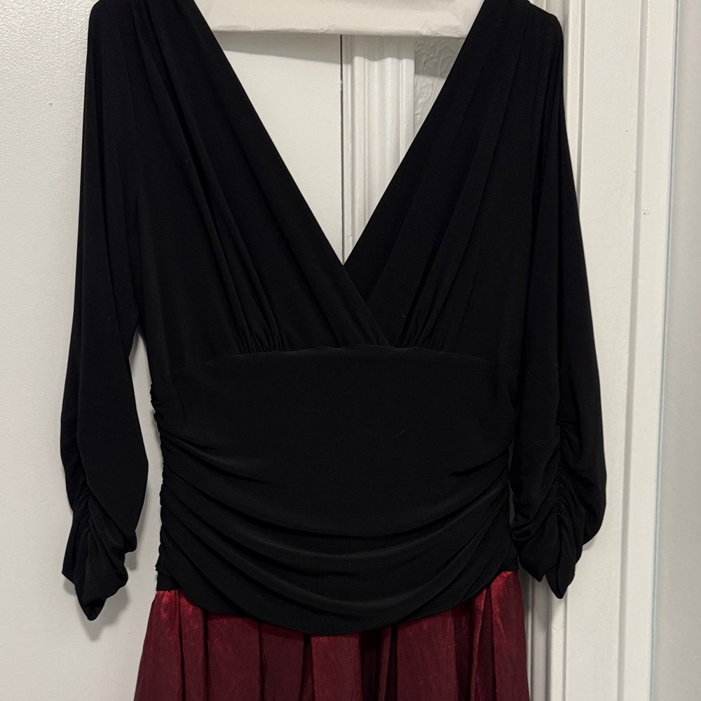 S.L. Fashions Black and Deep Red 3/4 Sleeve Dress